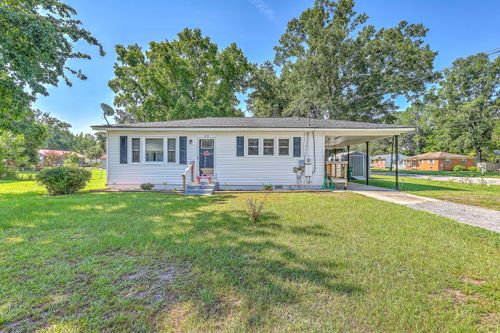 218 Breedin St, Manning, SC, 29102-2533 | Card Image