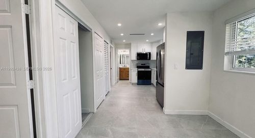 gh-8440 Sw 107th St, Miami, FL, 33156 | Card Image
