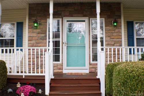 5 Juniper Way, Wappingers Falls, NY, 12590-7500 | Card Image