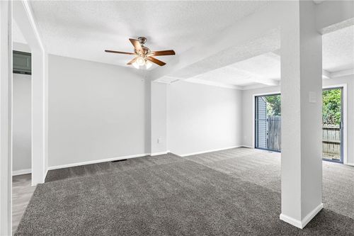 11902 E 59th Ter, Kansas City, MO, 64133-4307 | Card Image