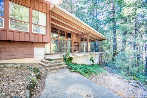 4245 Patricia Way, Dunsmuir, CA, 96025-1717 | Card Image