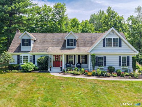 73 School St, Avon, CT, 06001-3132 | Card Image