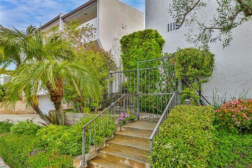 1115 19th St, Santa Monica, CA, 90403-5631 | Card Image