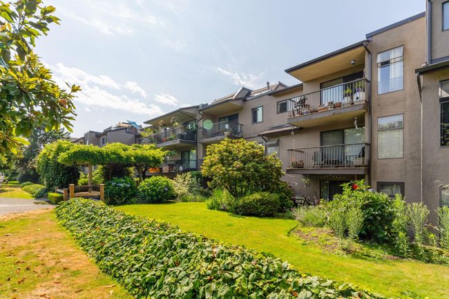 202 - 251 W 4 Th Street, Condo with 2 bedrooms, 1 bathrooms and 1 parking in North Vancouver BC | Image 23