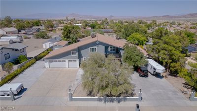 836 San Eduardo Avenue, House other with 5 bedrooms, 4 bathrooms and null parking in Henderson NV | Image 1