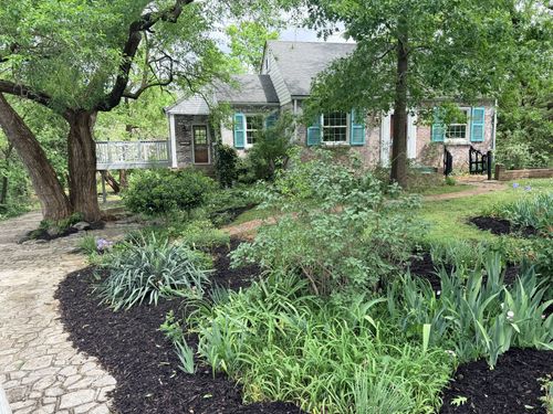 1914 Wildwood Ave, Nashville, TN, 37212-5717 | Card Image