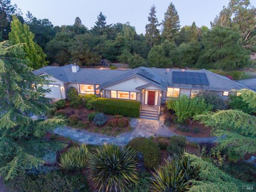 7135 Baker Lane, Sebastopol, CA, 95472 | Card Image