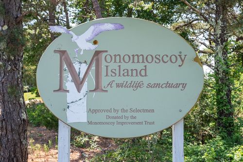 183 Monomoscoy Rd, Mashpee, MA, 02649-3910 | Card Image