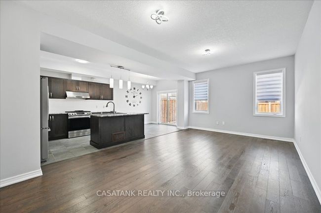 103 Springvalley Cres, House attached with 4 bedrooms, 3 bathrooms and 2 parking in Hamilton ON | Image 8