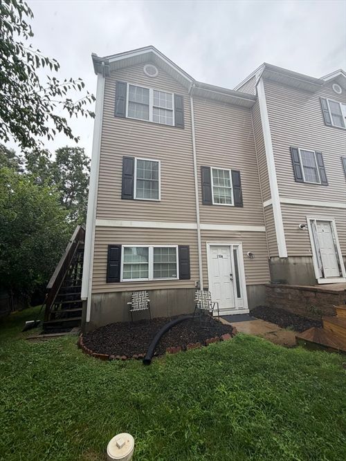 b-318 Crescent St, Fall River, MA, 02720-4200 | Card Image