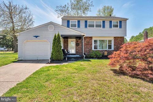 8 Hampshire Ave, BLACKWOOD, NJ, 08012-2508 | Card Image