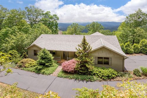 131 N Forge Crest Dr, Mills River, NC, 28759-9682 | Card Image