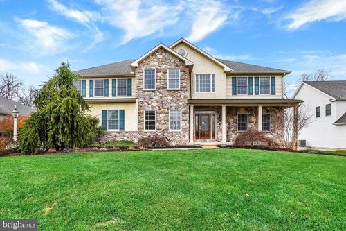 1415 Winterberry Dr, York, PA, 17406-7233 | Card Image