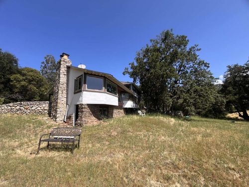 17707 Cachagua Rd, Carmel Valley, CA, 93924-9319 | Card Image