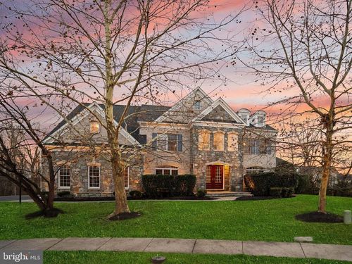 25729 Summerbank Ct, South Riding, VA, 20152-2587 | Card Image