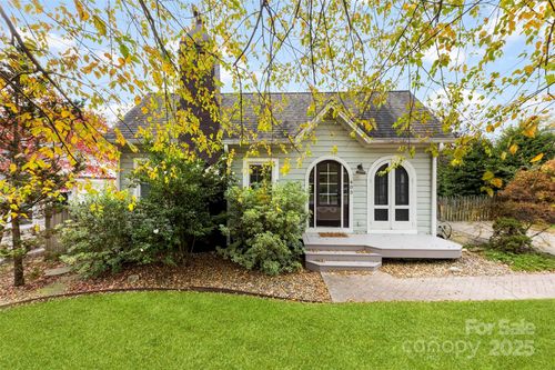 403 Hillcrest Ave, Gastonia, NC, 28052-6179 | Card Image