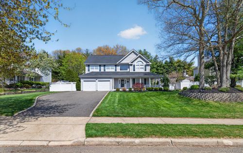 185 Plymouth Blvd, Smithtown, NY, 11787-1668 | Card Image