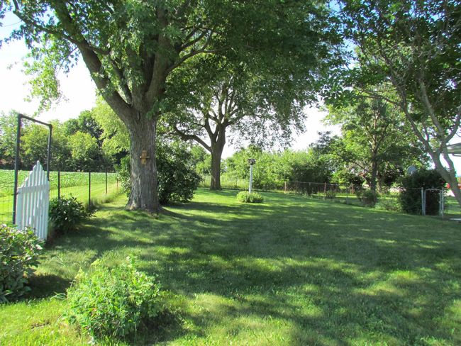 2475 N Pecatonica Rd, Home with 3 bedrooms, 2 bathrooms and null parking in PECATONICA IL | Image 30