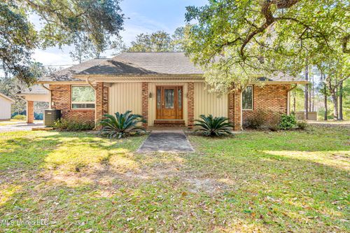 16100 Bayou Coco Point Rd, Kiln, MS, 39556-5603 | Card Image