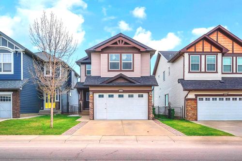 116 Skyview Shores Manor Ne, Calgary, AB, T3N0E8 | Card Image