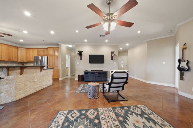 116 Grey Fox Ln, House other with 3 bedrooms, 2 bathrooms and 6 parking in Bertram TX | Image 7