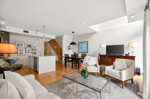 110-300 Lett St, Ottawa, ON, K1R0A8 | Card Image