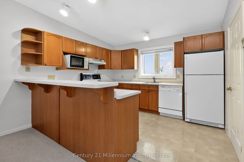 524 Oxbow Cres, Collingwood, ON, L9Y5B4 | Card Image