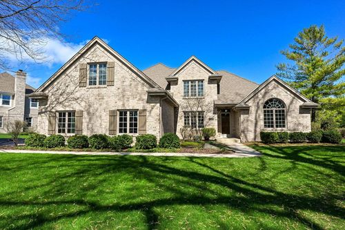 17700 Parish Drive, BROOKFIELD, WI, 53045 | Card Image
