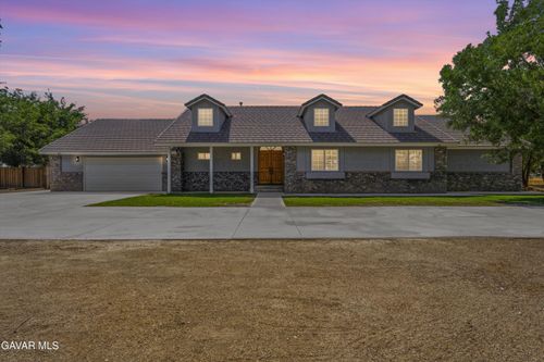 5653 Willow Ave, Rosamond, CA, 93560 | Card Image