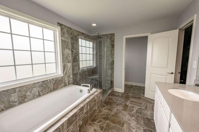 Primary Bath | Image 19