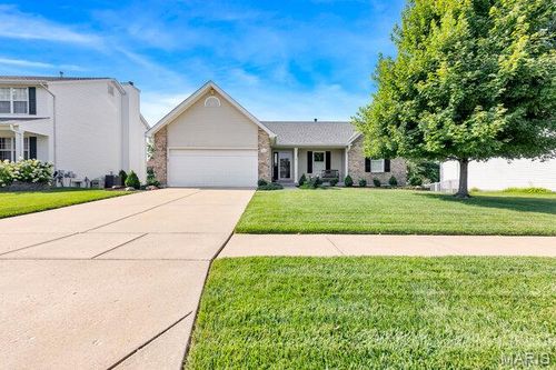 7224 Cinnamon Teal Dr, O Fallon, MO, 63368-8032 | Card Image