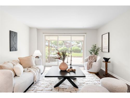 2275 S Grant St, Denver, CO, 80210-4406 | Card Image