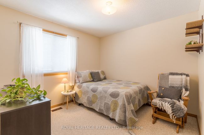 933 Ashdale Cres W, House other with 4 bedrooms, 2 bathrooms and 3 parking in Peterborough ON | Image 19
