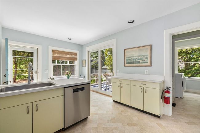 125 Sakonnet Point Rd, House other with 6 bedrooms, 3 bathrooms and 6 parking in Little Compton RI | Image 8