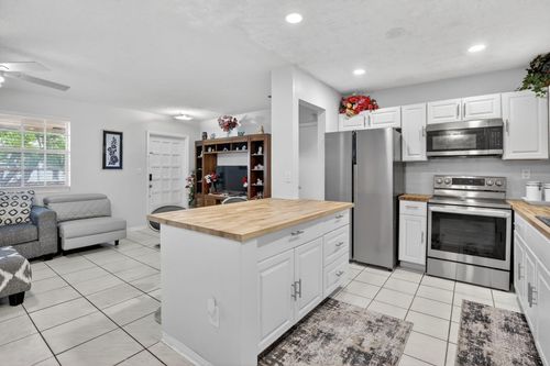 1411 N Douglas Rd, Pembroke Pines, FL, 33024-4751 | Card Image