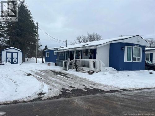 3 Lee Ave, Sussex Corner, NB, E4E2W7 | Card Image