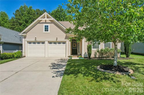 3198 Helmsley Ct, Concord, NC, 28027-3491 | Card Image