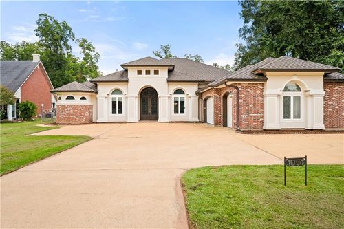 1051 Williams Ave, Natchitoches, LA, 71457-5246 | Card Image