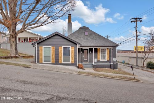 107 N C St, Lenoir City, TN, 37771-2808 | Card Image