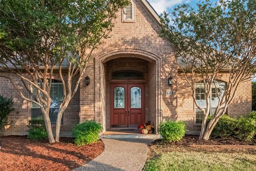 102 Buckskin Dr, Van Alstyne, TX, 75495-2655 | Card Image