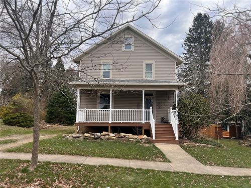 811 Liberty St, Clarion, PA, 16214-1118 | Card Image