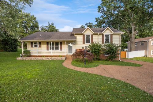 195 Cherokee Rd, Hendersonville, TN, 37075-3759 | Card Image