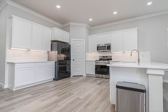 2013 Swenson St, House other with 4 bedrooms, 2 bathrooms and 2 parking in Midland TX | Image 11