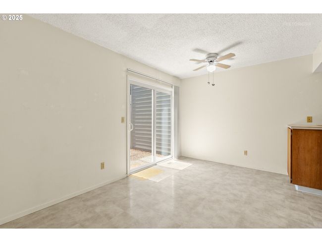 5312 Sw Erickson Ave, Condo with 2 bedrooms, 2 bathrooms and 1 parking in Beaverton OR | Image 11