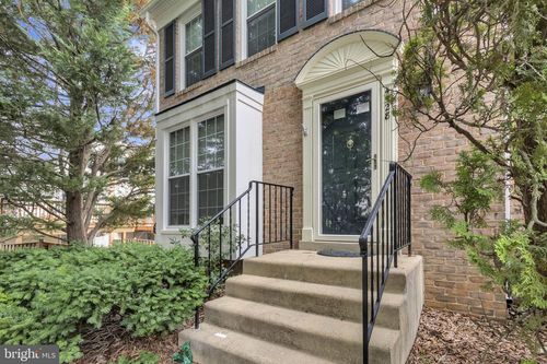4328 Gypsy Ct, ALEXANDRIA, VA, 22310-1450 | Card Image