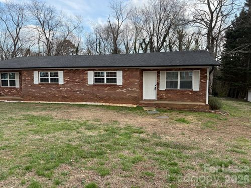 1456 17th Ave Ne, Hickory, NC, 28601-2749 | Card Image
