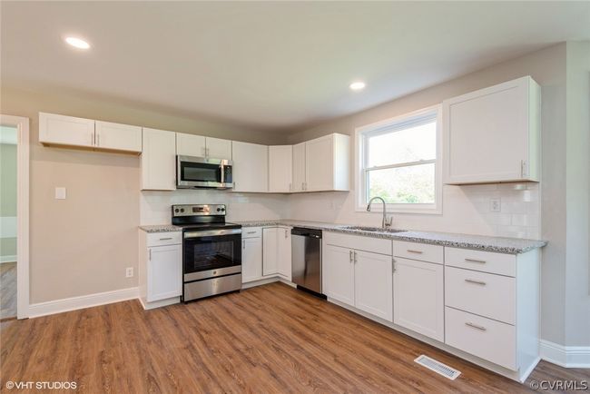 79 Samos Ln, House other with 3 bedrooms, 3 bathrooms and null parking in Water View VA | Image 6