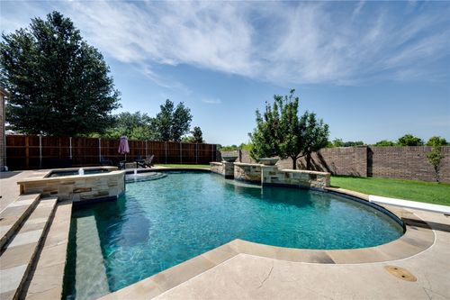 1604 Harper Ln, Carrollton, TX, 75010-1157 | Card Image