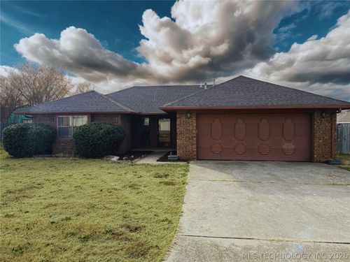 1913 Red Bud Ct, Ardmore, OK, 73401-0906 | Card Image