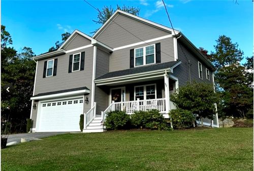 37 Iroquois Rd, Cumberland, RI, 02864-5904 | Card Image
